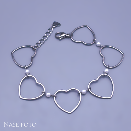 Náramek z chirurgické oceli s otevřenými srdíčky a bílými perličkami