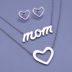 Dámska srdiečková súprava s nápisom "mom" (mamička) z chirurgickej ocele 🤍