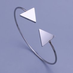 Štýlový pevný dámsky náramok z chirurgickej ocele - trojuholník