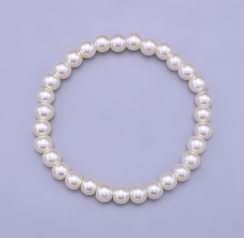 Náramok zo syntetických perličiek