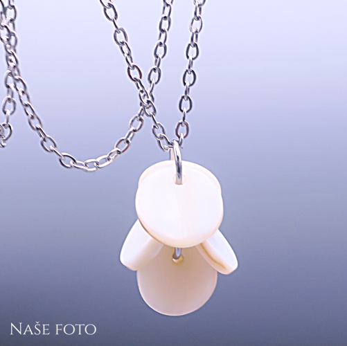 Náhrdelník s pravým perleťovým přívěskem z koleček