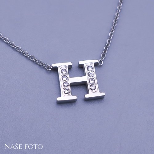 Krásný třpytivý přívěsek ve tvaru písmena "H" z chirurgické oceli