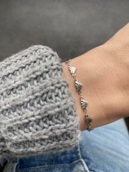 Náramek z chirurgiké oceli srdíčka 4mm