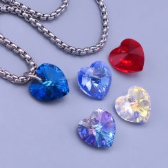 Srdíčko Swarovski 10mm s řetízkem z chirugické oceli