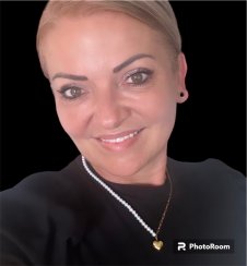 Pozlacený perličkový náhrdelník z chirurgické oceli se srdíčkem