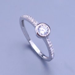 Luxusní dámský stříbrný prstýnek s kulatým kamínkem