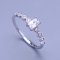 Luxusný dámsky strieborný prsteň s obdĺžnikovým kamienkom