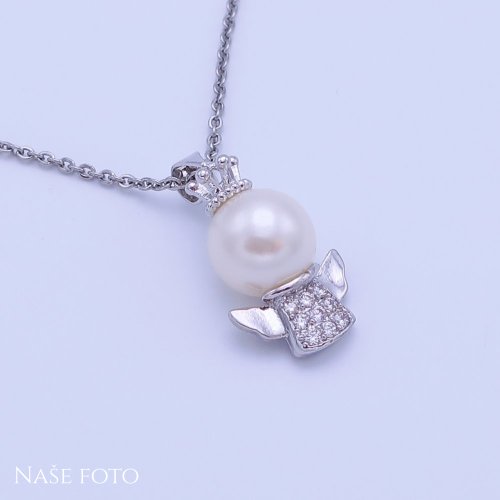 Stříbřený přívěšek andělíček s perlou se zirkony