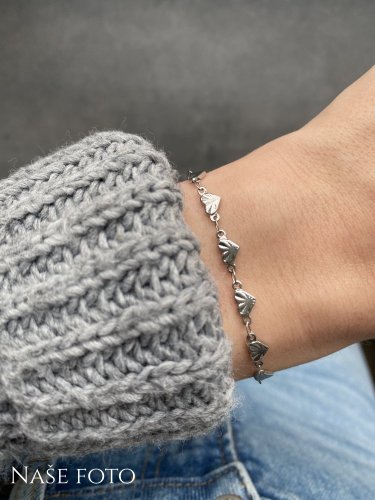 Náramek z chirurgiké oceli srdíčka 4mm