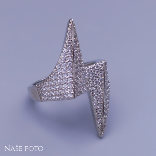 Prsten šipka se zirkony z chirurgické oceli