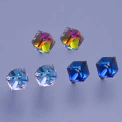 Krásné dámské náušnice s kamínky Swarovski ve třech variantách barev z chirurgické oceli