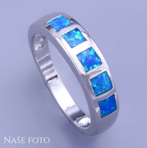 Prsten z chirurgické oceli s modrým opálem vel. 55